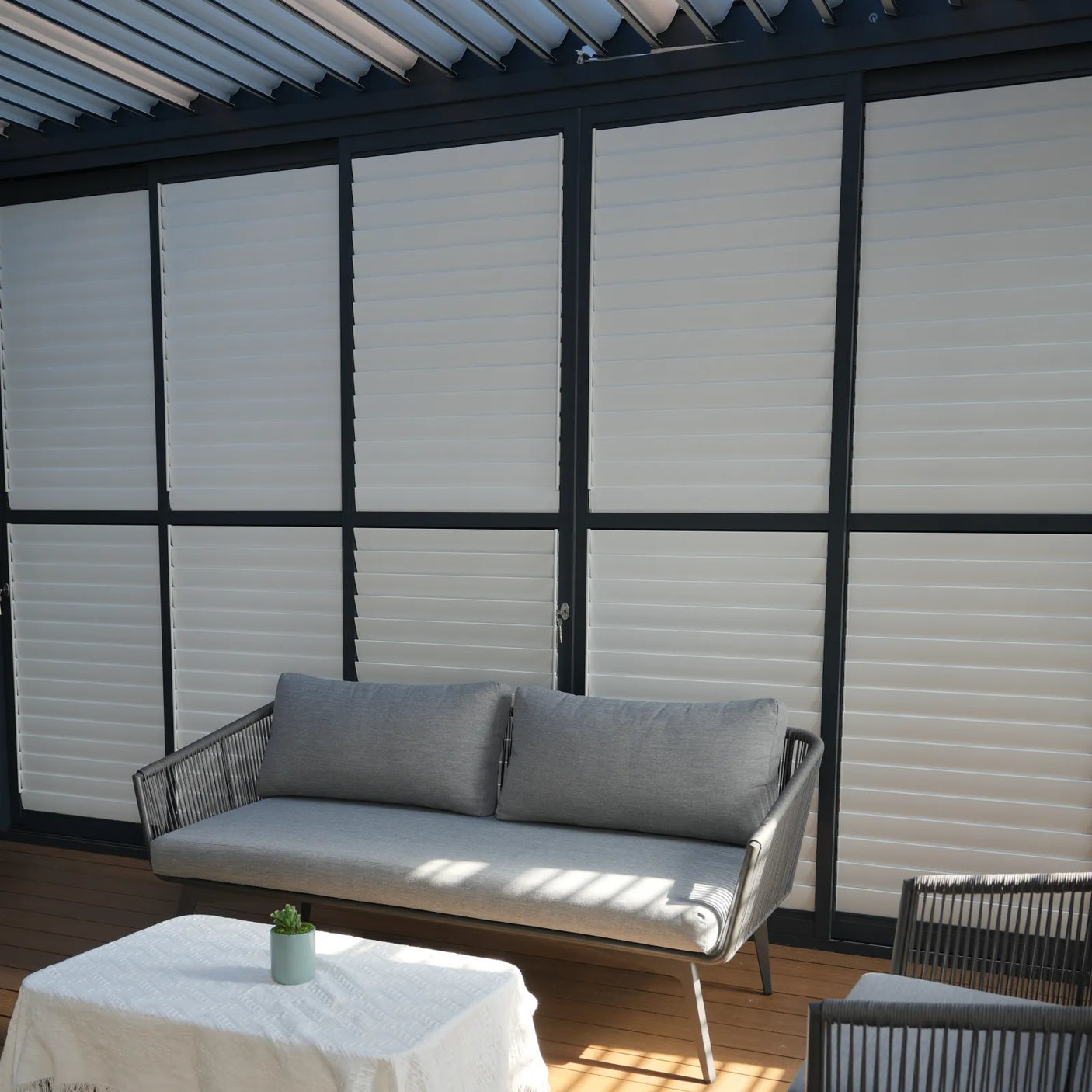 alunotec pergola sliding shutter