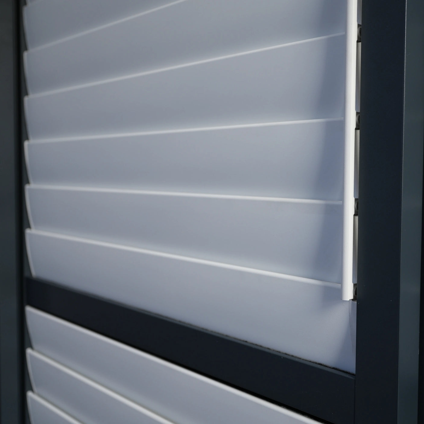 alunotec sliding shutter